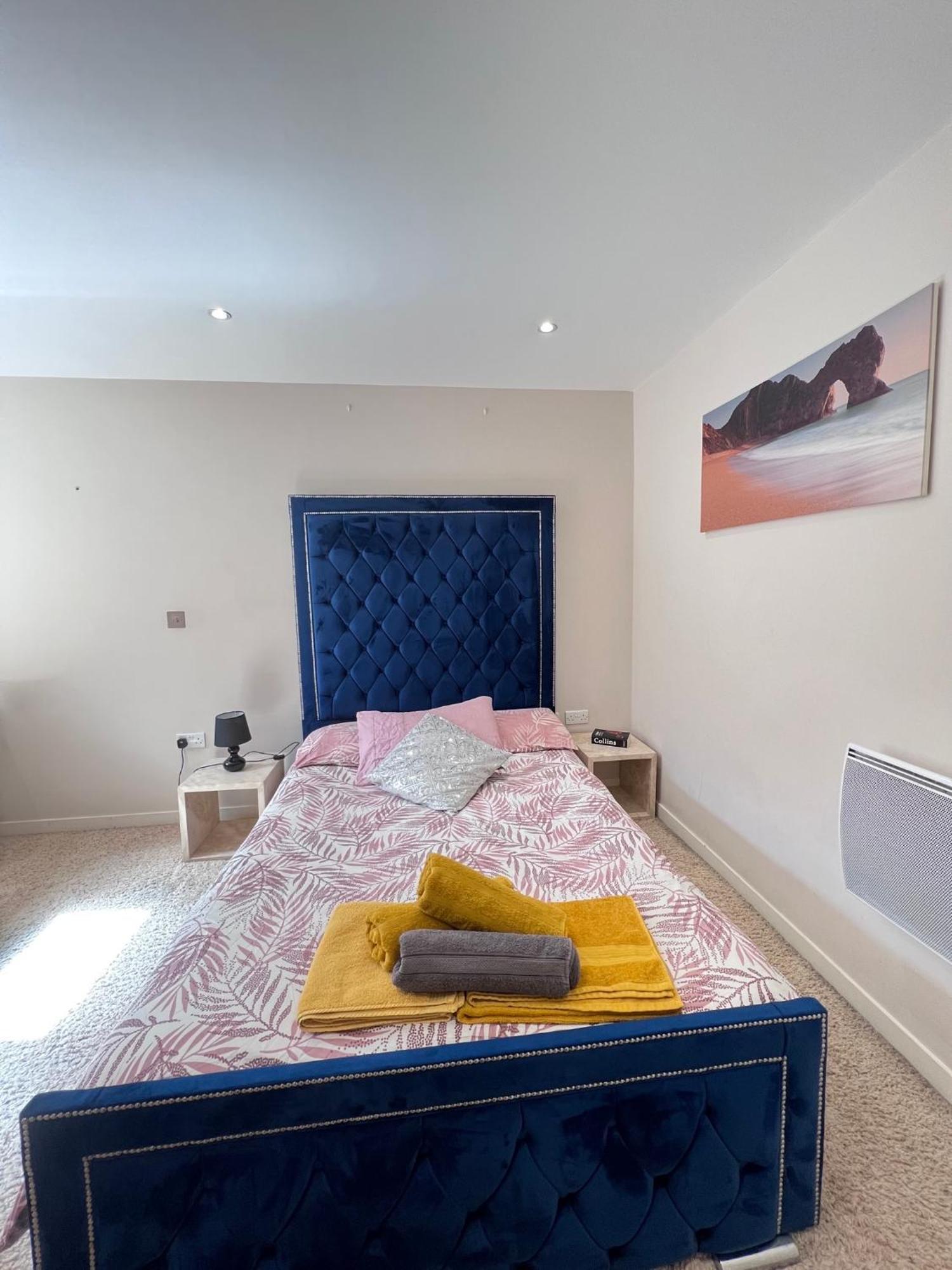 Great City Centre Getaway Apartment 2 Bed Near The Beach And Shopping Area Swansea Exterior foto